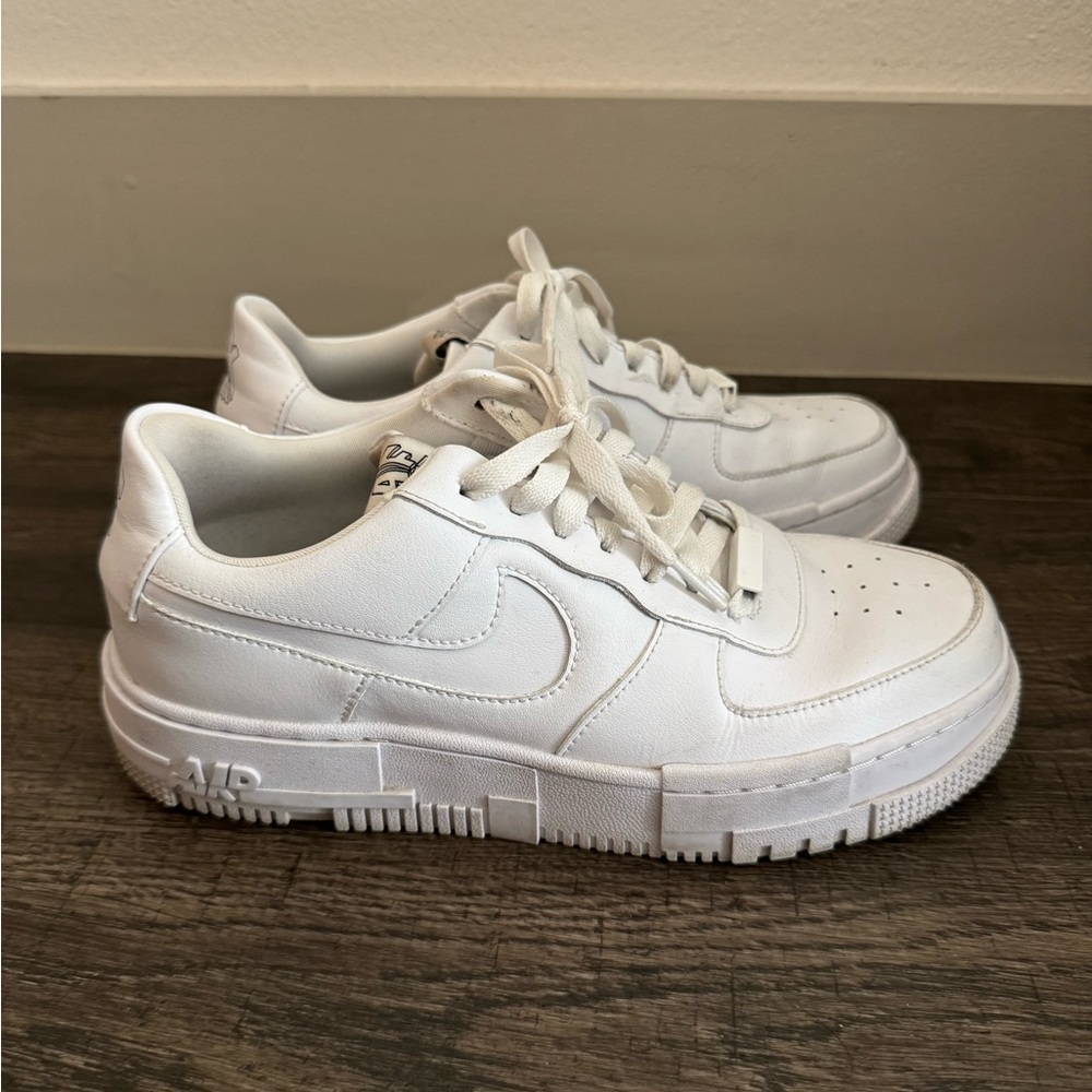 Nike Air Force Pixel